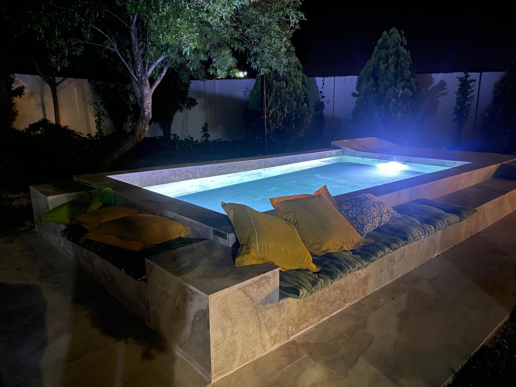 Hearts & Ponies Apartamentos Con Piscinas Privadas Cerca De La Warner Chinchón Eksteriør billede
