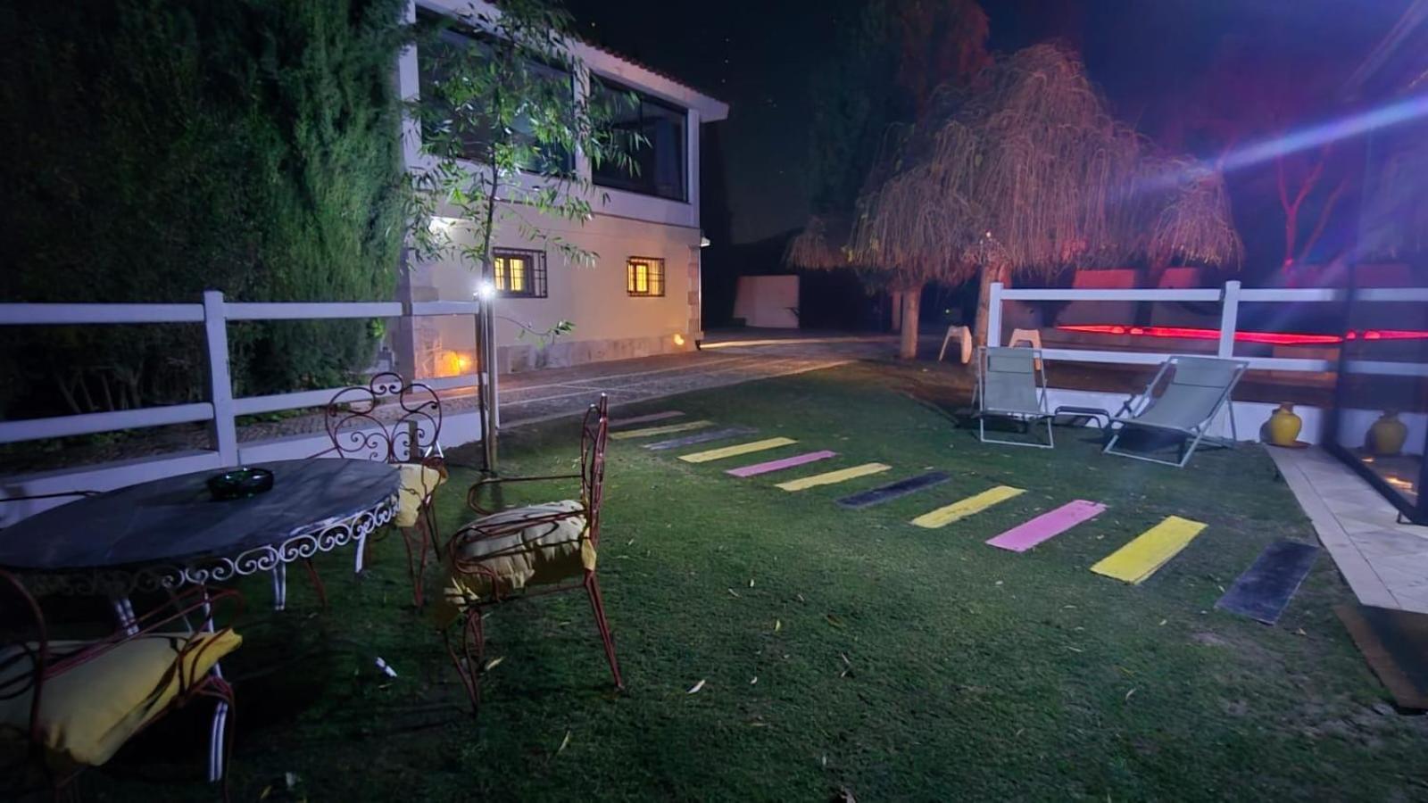 Hearts & Ponies Apartamentos Con Piscinas Privadas Cerca De La Warner Chinchón Eksteriør billede