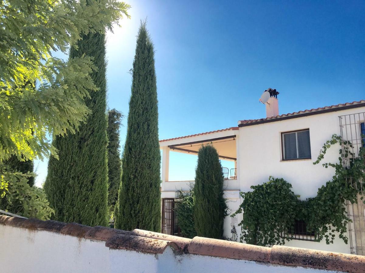 Hearts & Ponies Apartamentos Con Piscinas Privadas Cerca De La Warner Chinchón Eksteriør billede