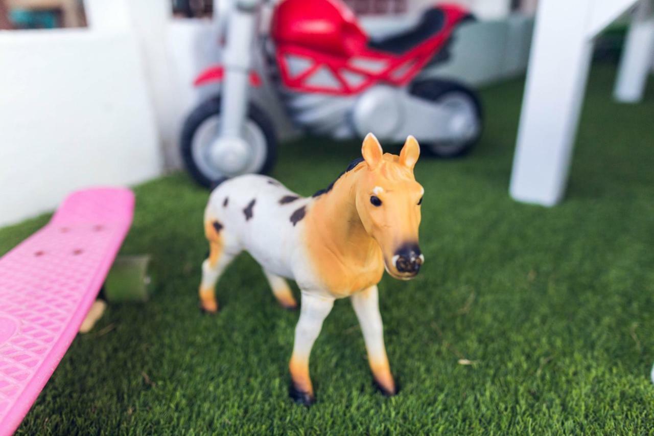 Hearts & Ponies Apartamentos Con Piscinas Privadas Cerca De La Warner Chinchón Eksteriør billede